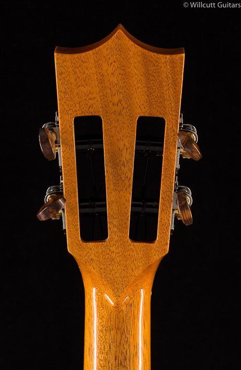 Kamaka HF-3-D2I Tenor Deluxe Ukulele Slothead Spruce Top (014)