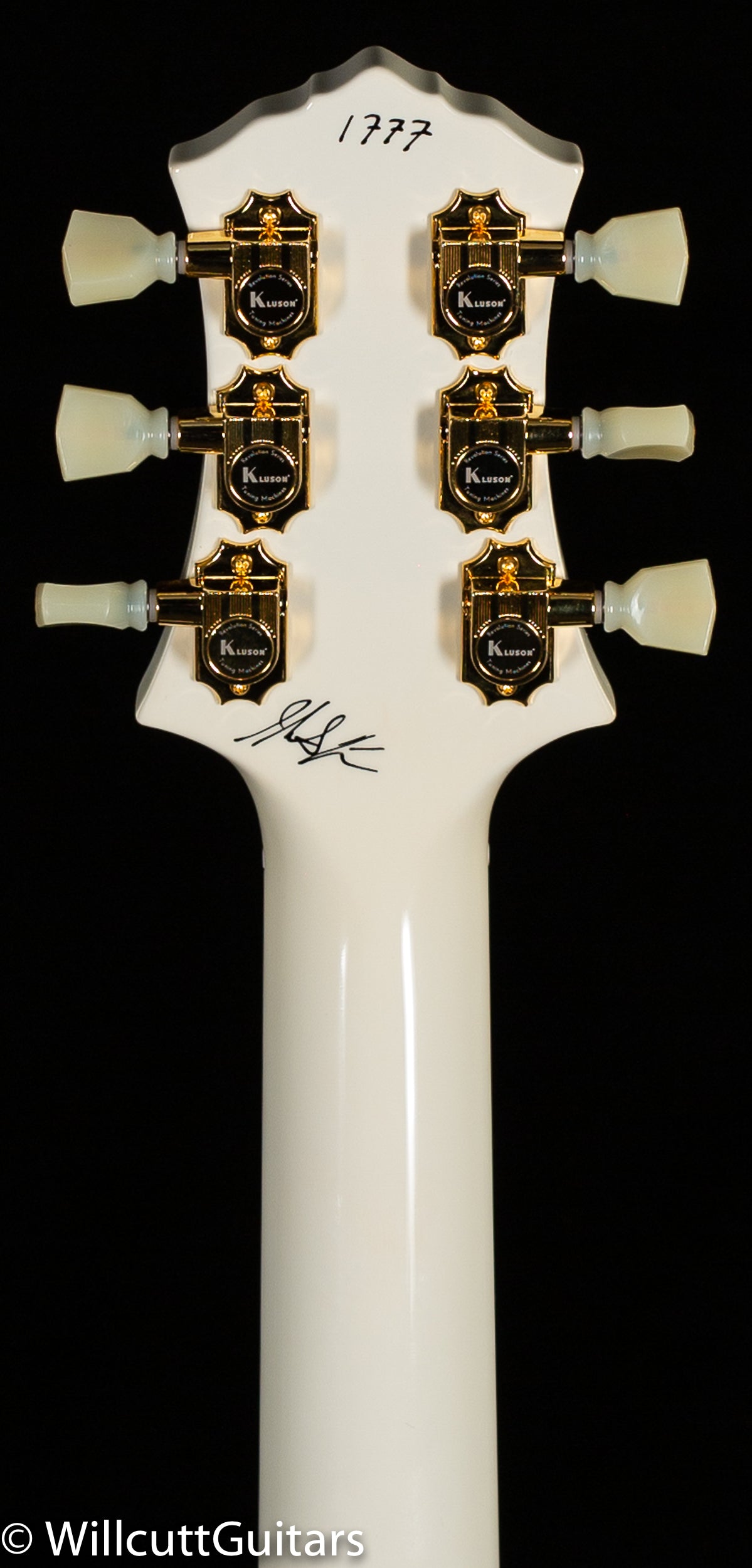 Knaggs Influence Kenai Creme Gold Hdwr (777)
