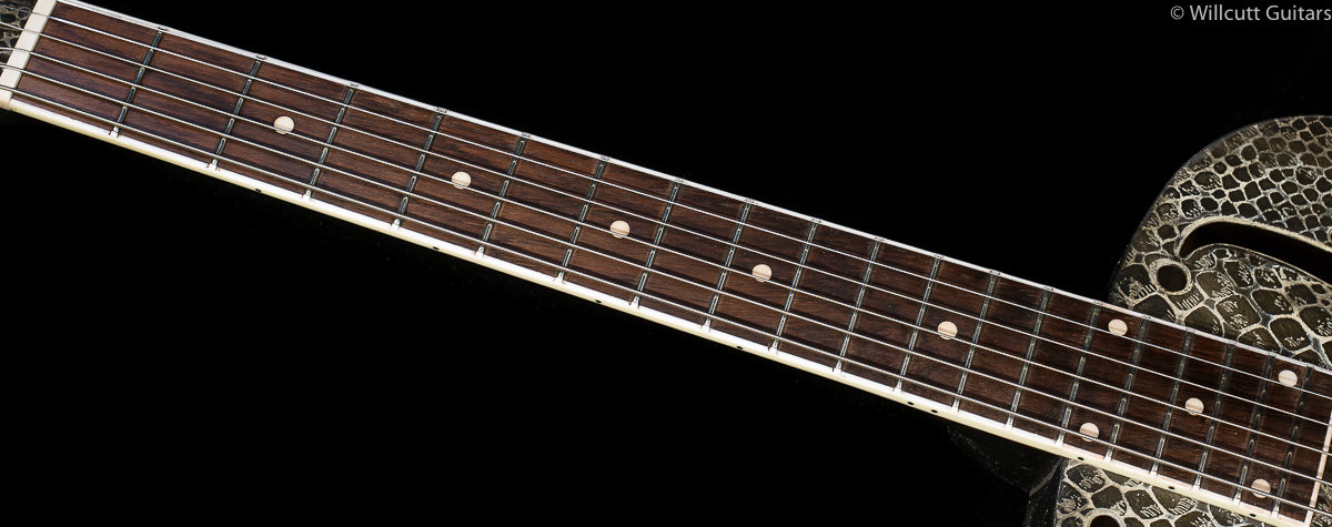 Trussart SteelReso Gator Snakeskin Cream Black (055)