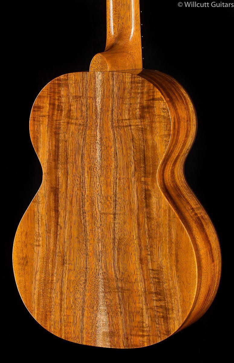 Kamaka Tenor Deluxe HF-3D Ukulele (785)