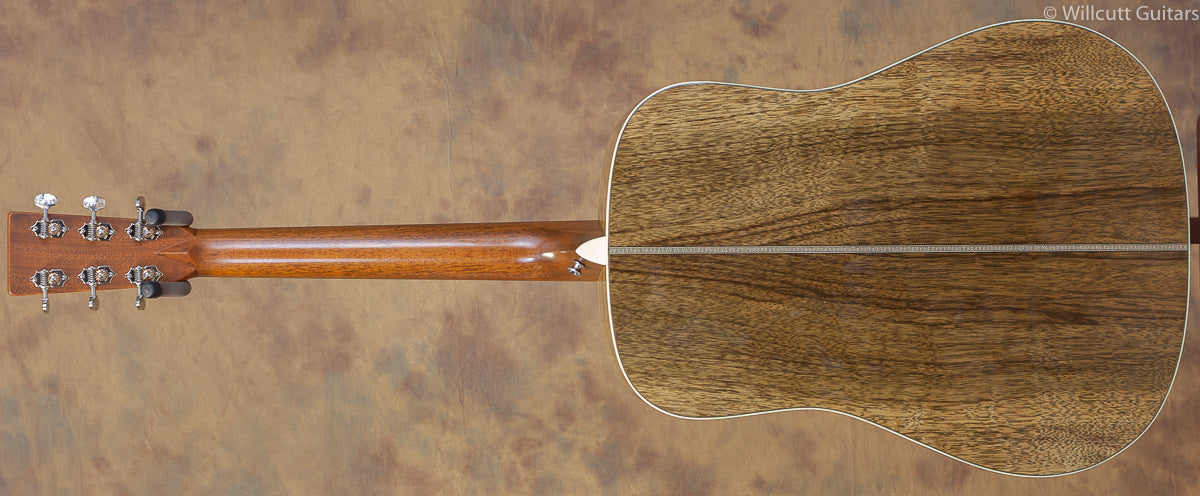 Martin Custom Shop Dreadnought 28 Style Korina (901)