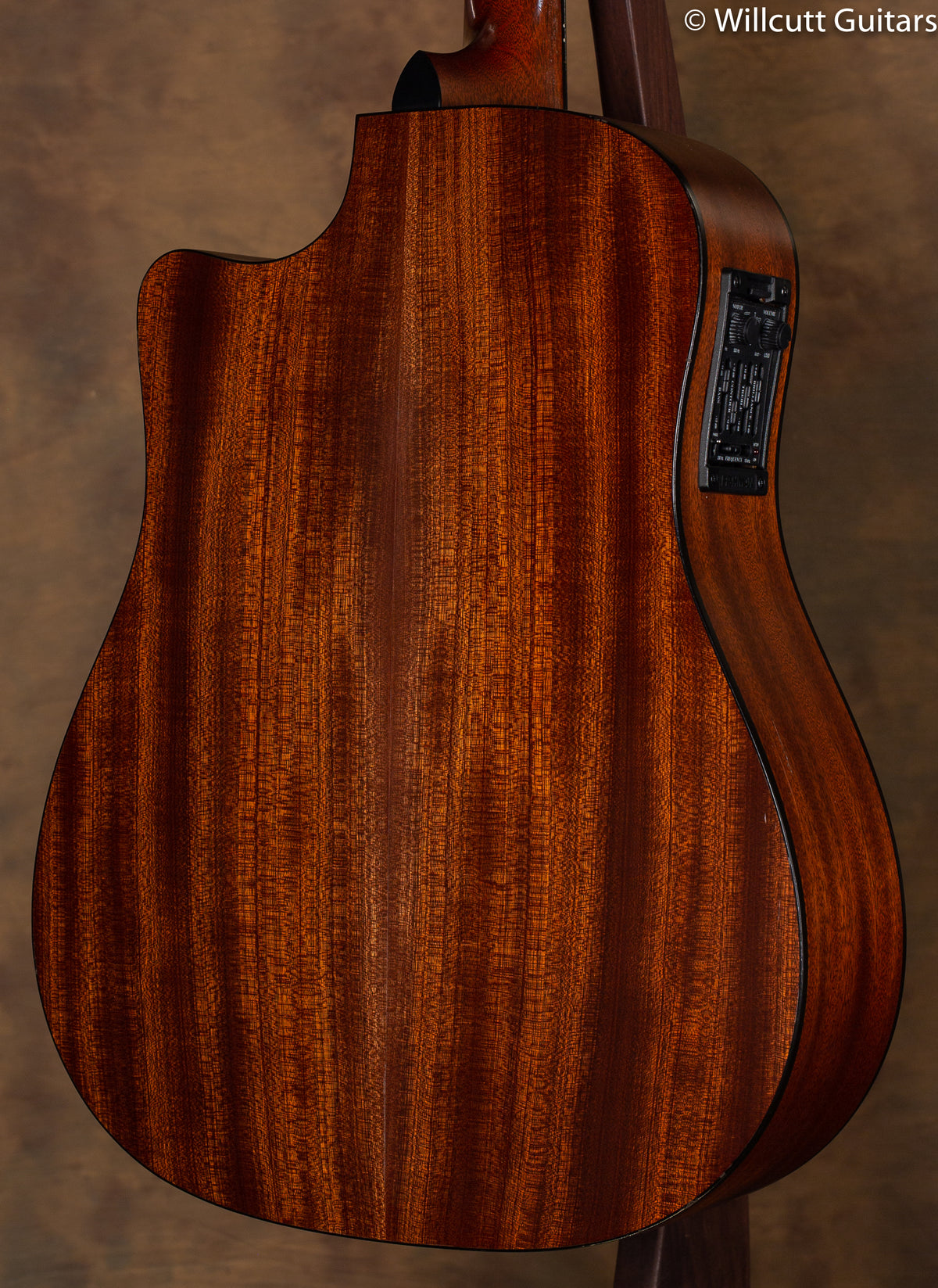 Taylor 2002 310ce USED