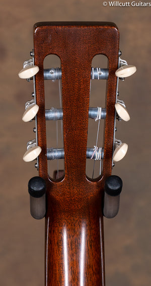 1965 Martin 00-18c Nylon String Acoustic USED
