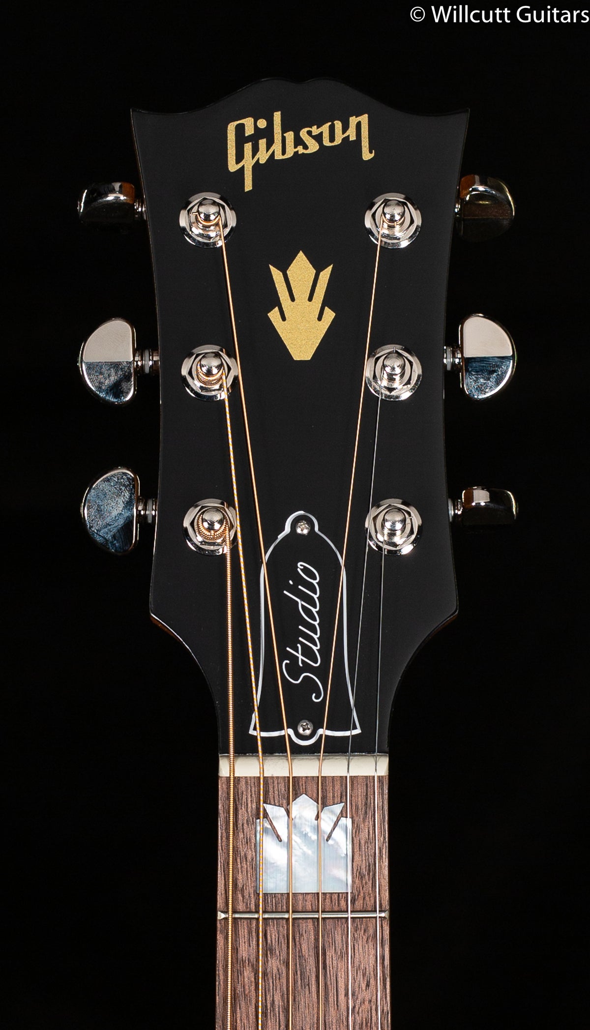 Gibson SJ-200 Studio Walnut