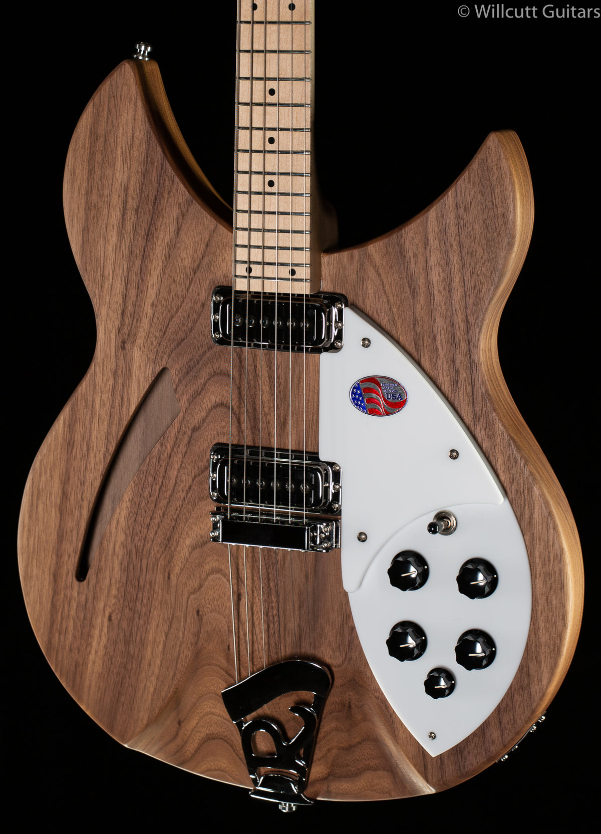 Rickenbacker 330W Walnut