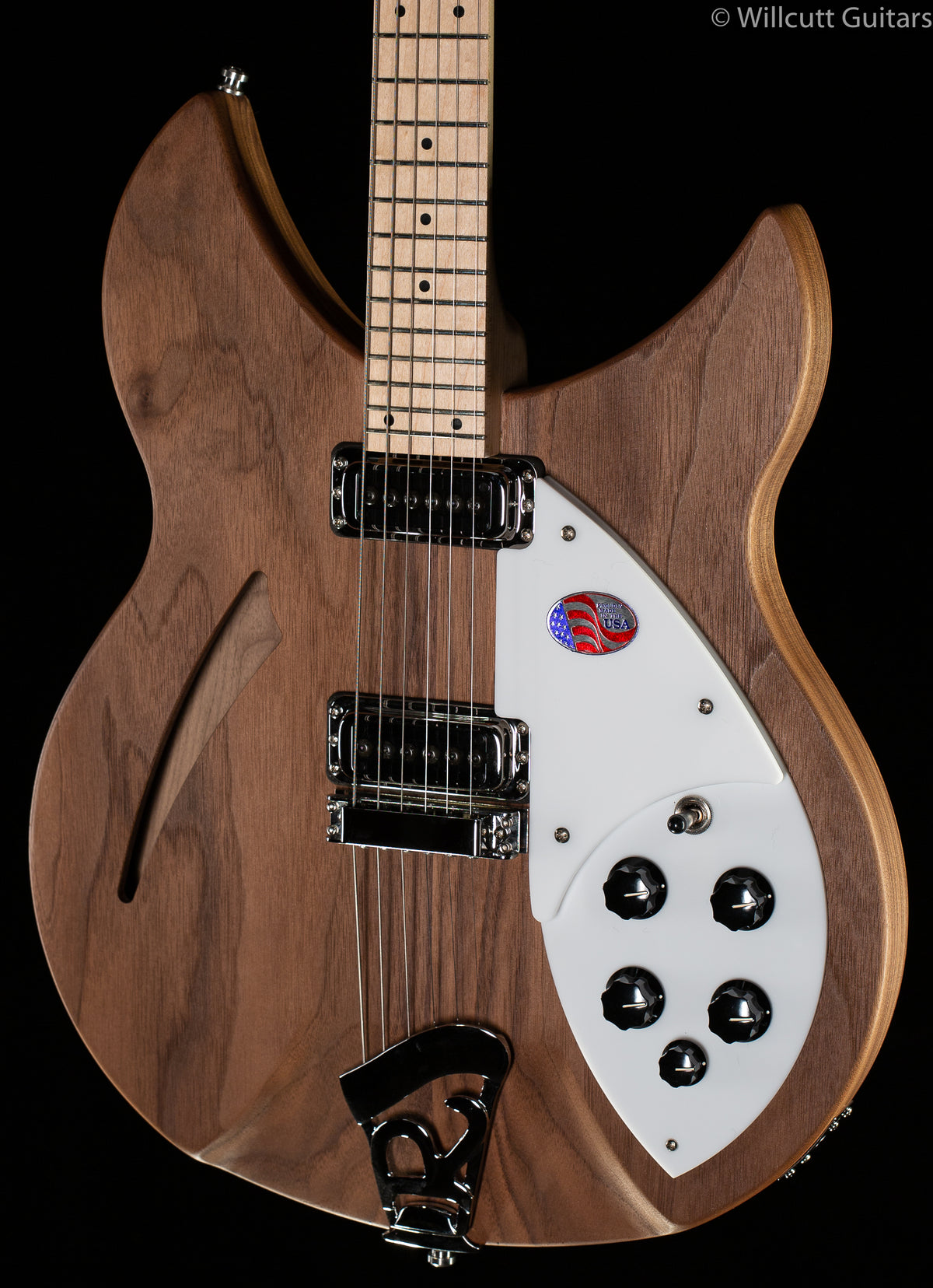 Rickenbacker 330W Walnut