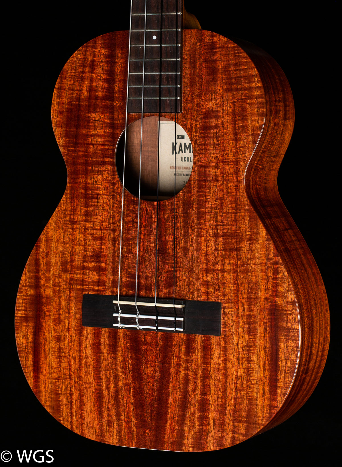 Kamaka Standard HF-4 Baritone Ukulele w/Case