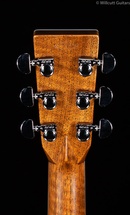 Martin Custom Shop 00-14 "Dark Desert Highway" (853)