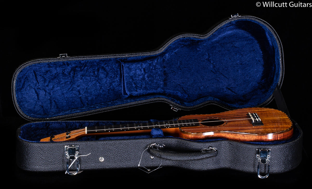 Kamaka Concert Bell Shape Deluxe Ukulele HB-2D