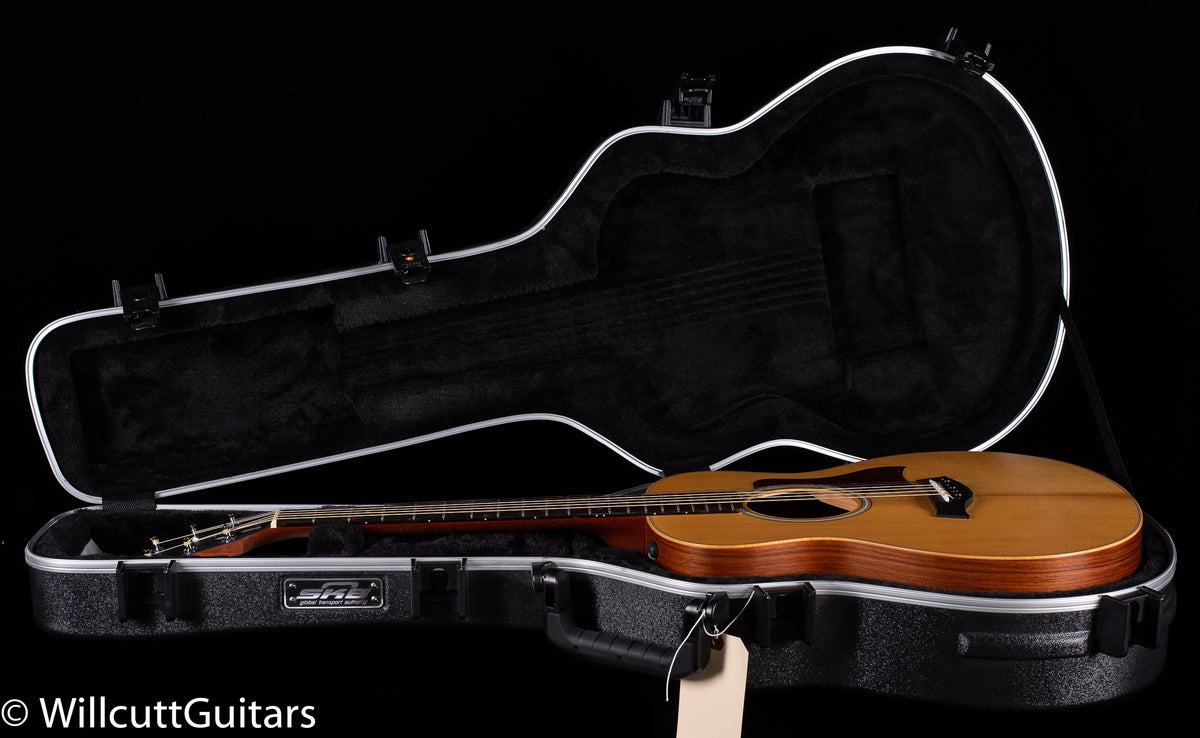 Taylor GS Mini-e Rosewood w/ SKB Case USED