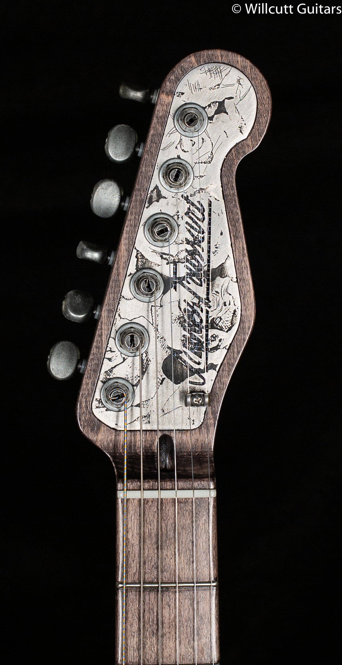 Trussart SteelCaster Antique Silver Deluxe Black Roses Engraved (070)