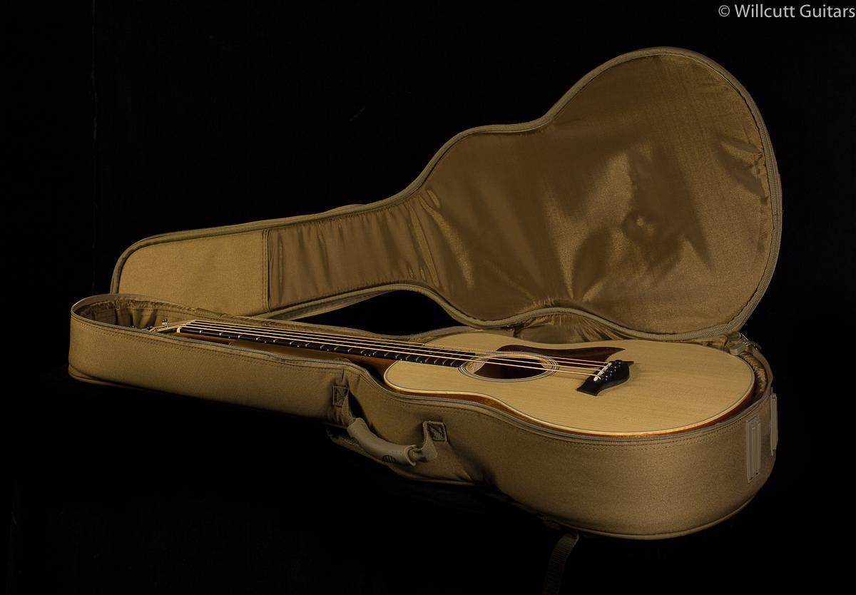 New Old Stock Taylor GS Mini-E Bass (071)