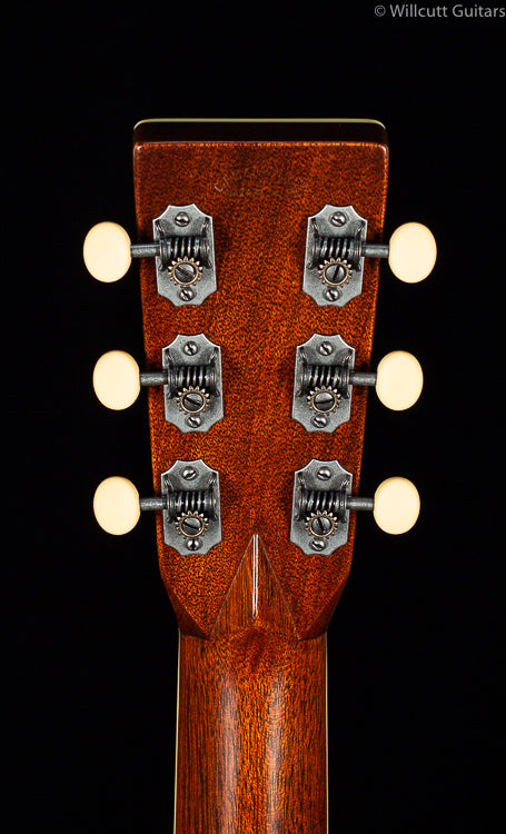 Martin Custom Shop 000-28 "Desert Scene" (711)