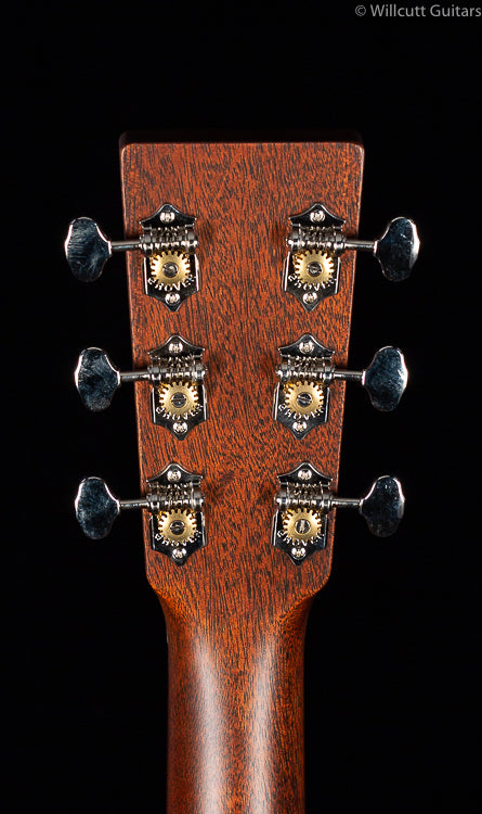 Martin 000-15M Lefty (880)