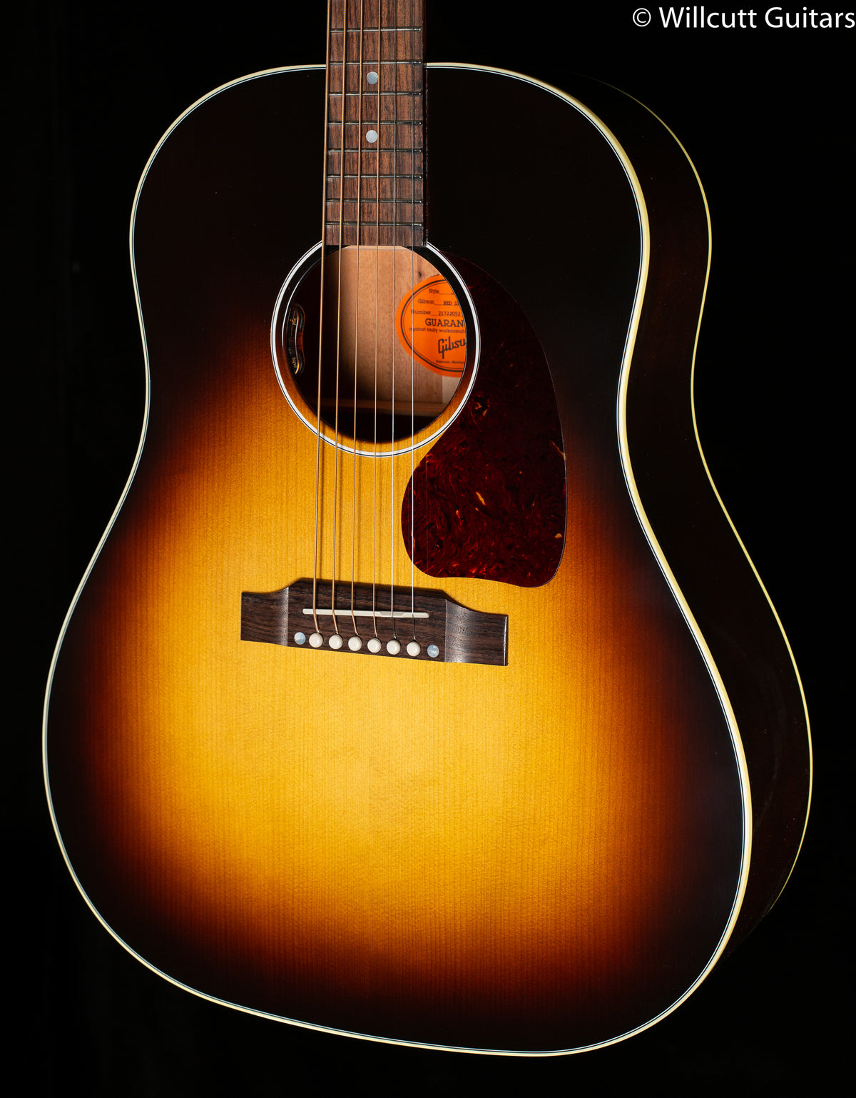 Gibson Custom Shop Willcutt Exclusive J-45 Standard Vintage Sunburst Red Spruce (052)
