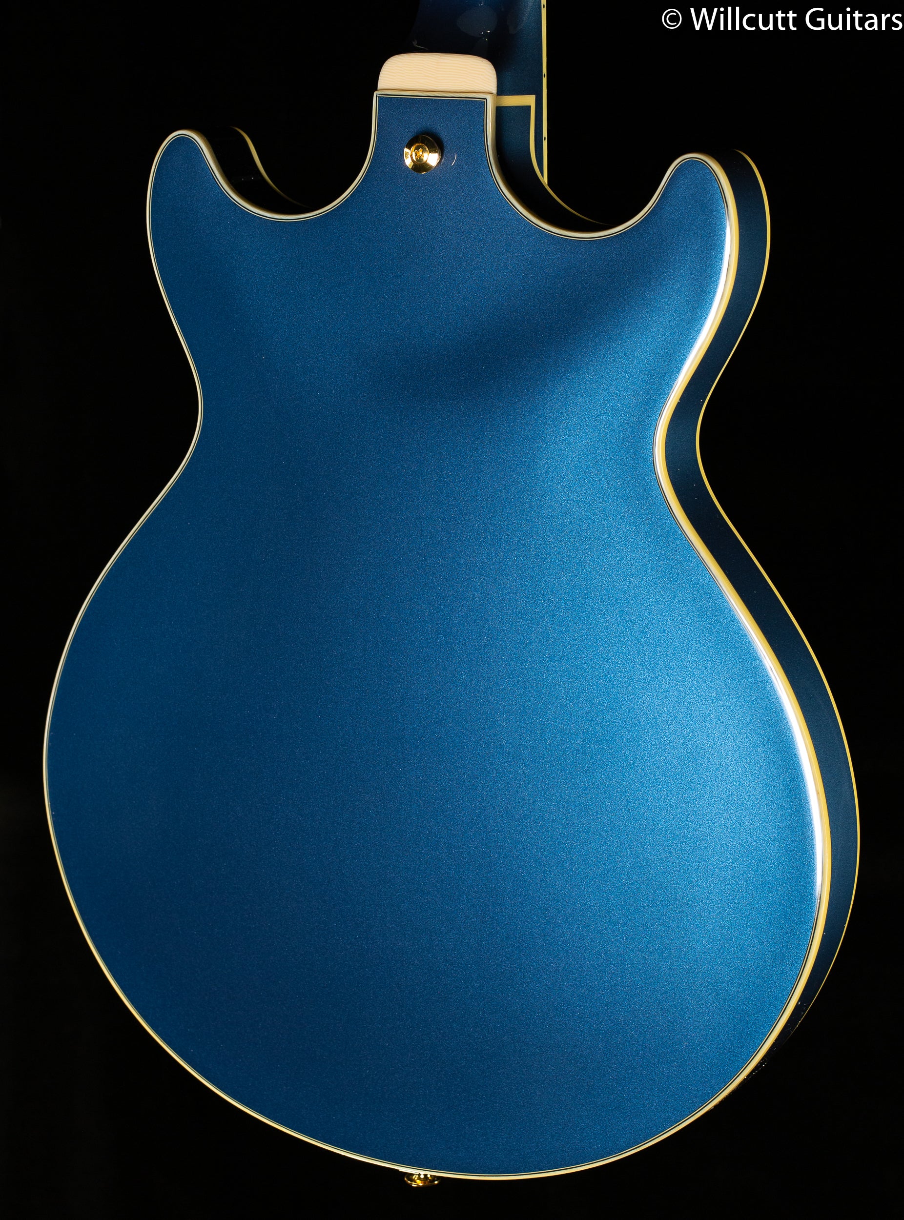 High quality guitars and accessories from Guitar People™ Sweden