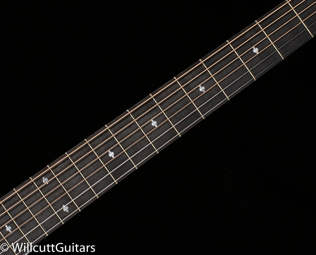 Taylor 214ce DLX LTD,Maple/Sitka,Trans Grey Top (156)