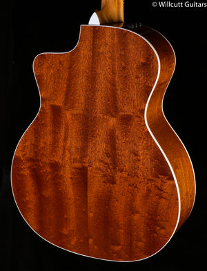 Taylor 214ce Deluxe LTD Quilted Sapele