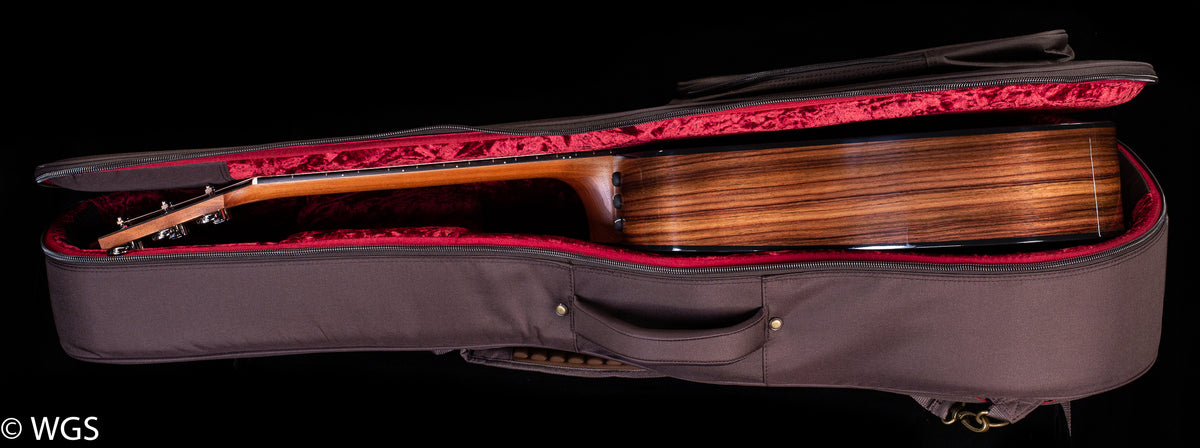 Taylor 210ce Plus (442)