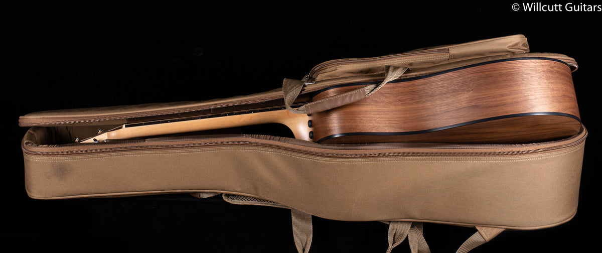 Taylor 110e USED