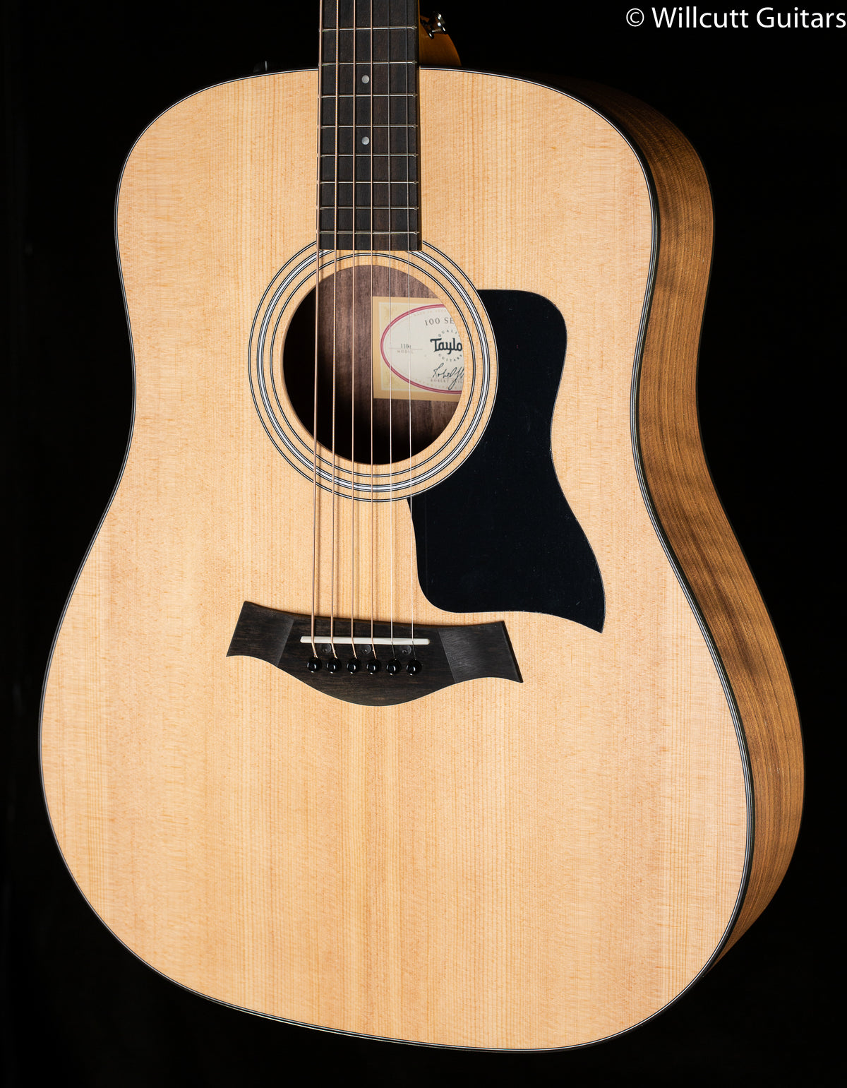 2022 Taylor 110e Dreadnought Walnut/Sitka (037)