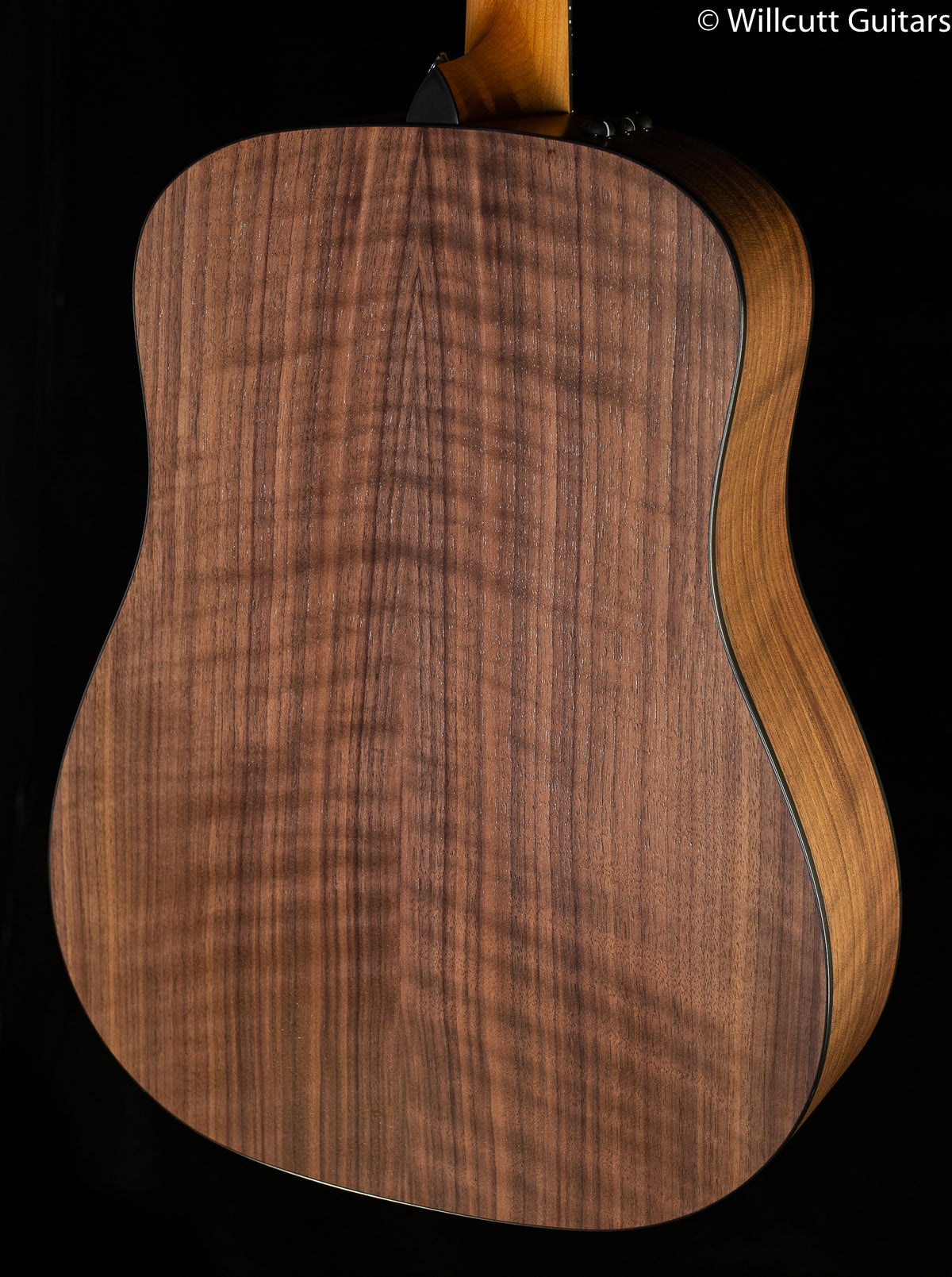 2022 Taylor 110e Dreadnought Walnut/Sitka (037)