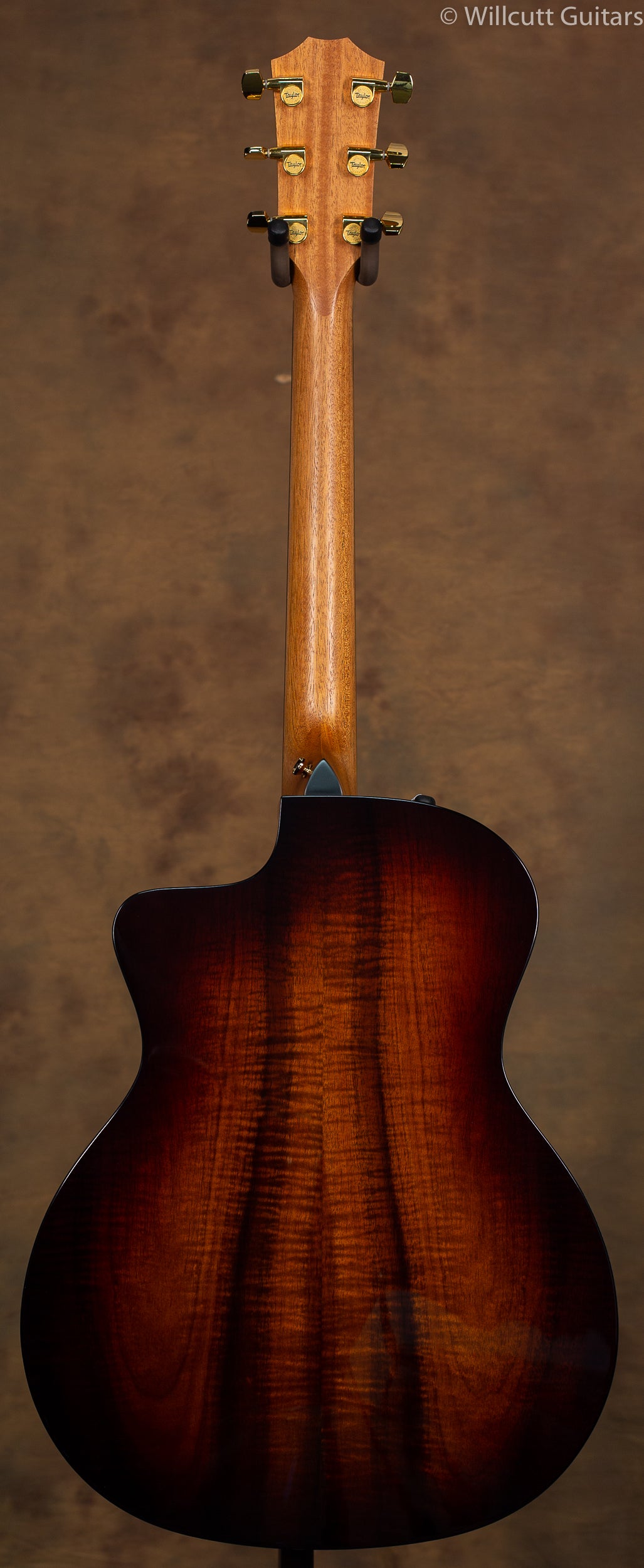 Taylor 224ce-K DLX USED