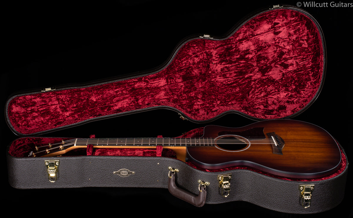 Taylor LTD 224ce-K Deluxe Satin