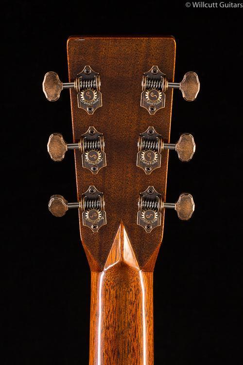 Martin OM Arts and Crafts 2018