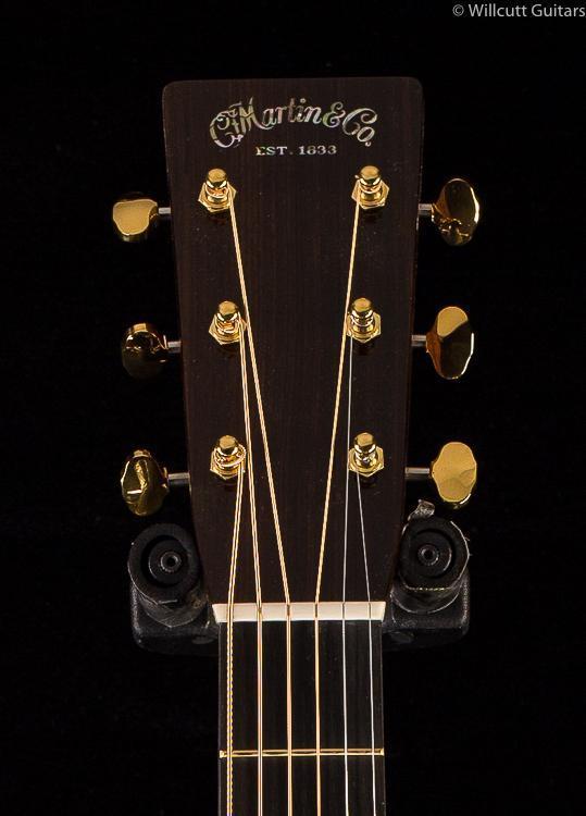 Martin D-28 Modern Deluxe