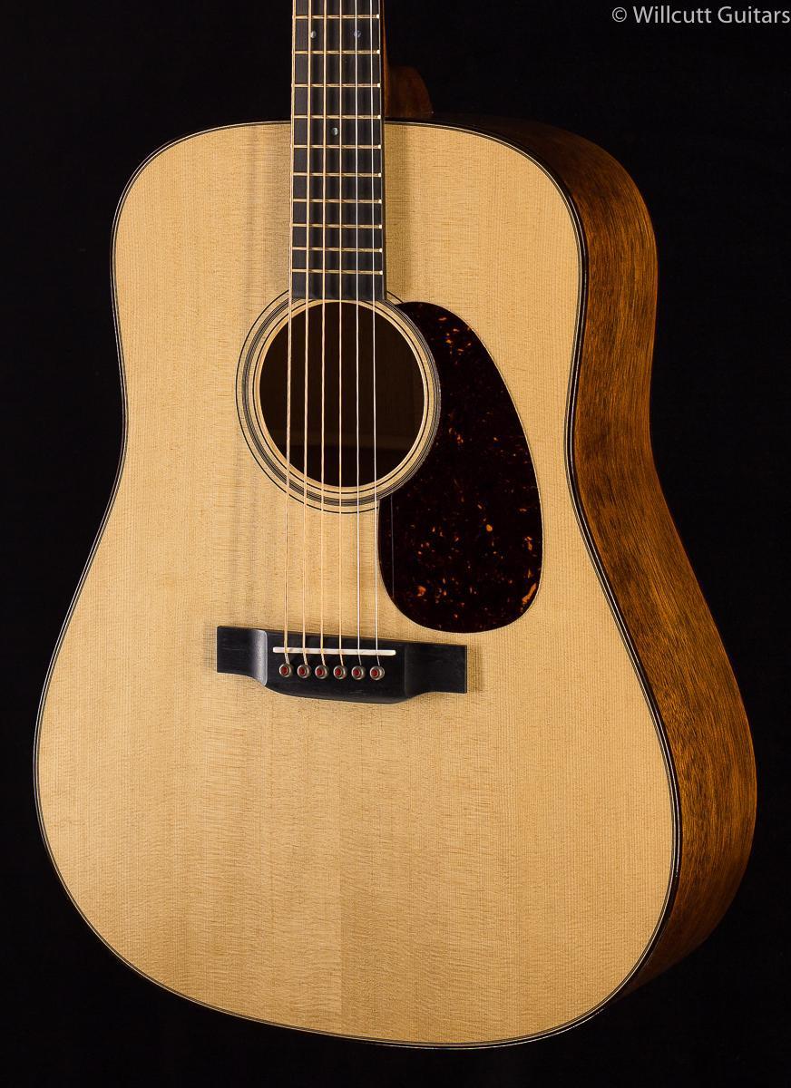 マーチン D18 Martin D-18 Modern Deluxe Acoustic Guitar | Martin Guitar