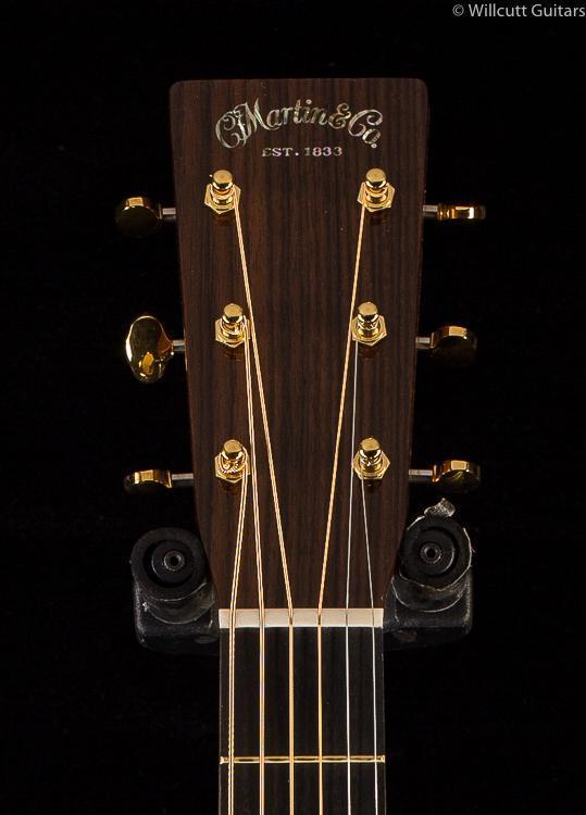 Martin D-18 Modern Deluxe (855)