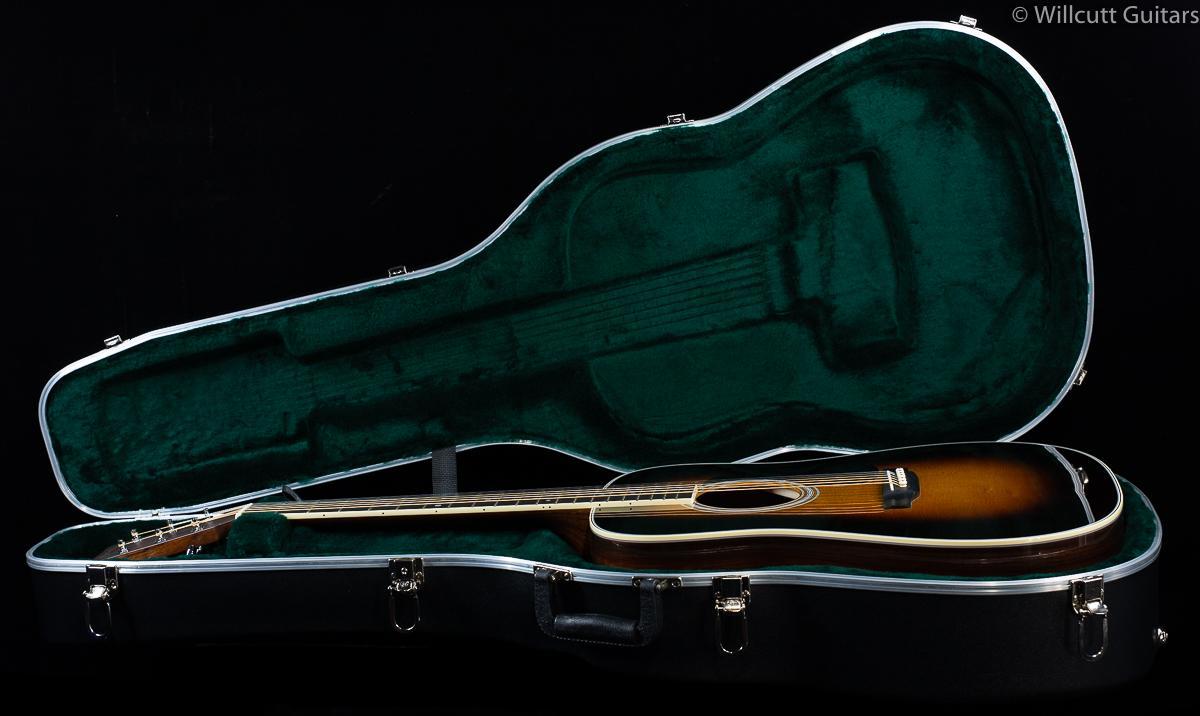 Martin D-35 Sunburst