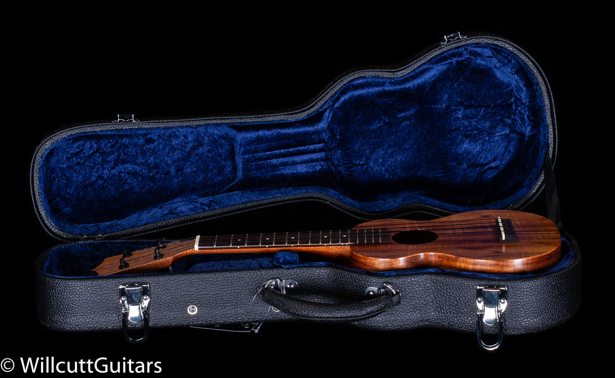 Kamaka HF-1 Ukulele Standard Soprano with Case (089)