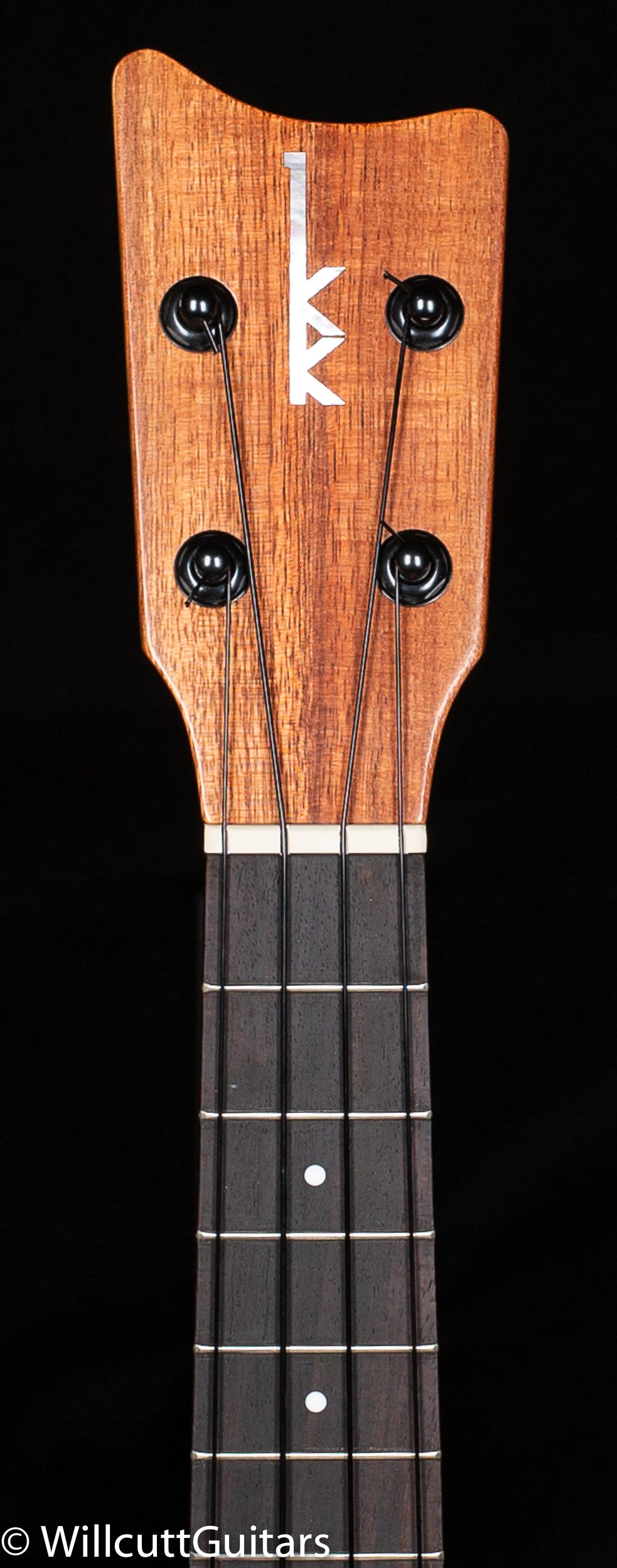 Kamaka HF-2 Concert with Case (092)