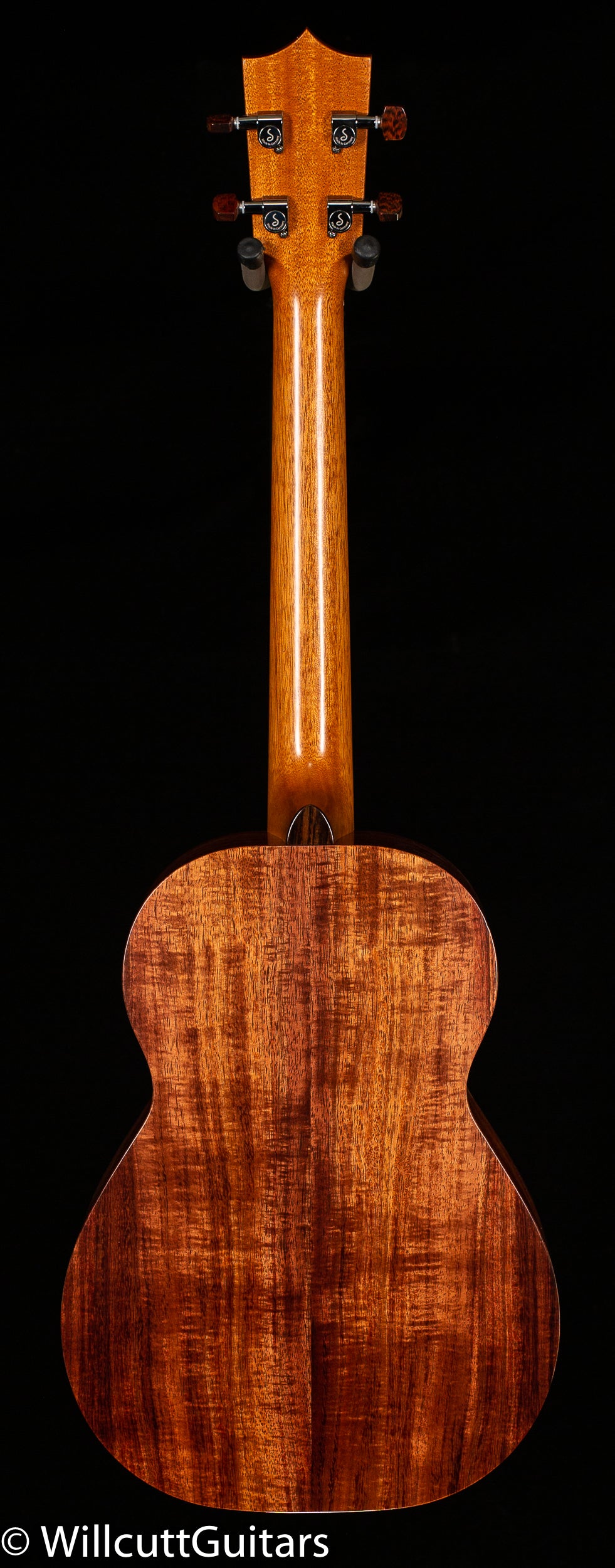 Kamaka HF-4 Baritone Ukulele with Case (096)