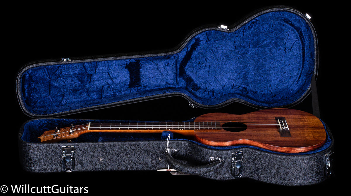 Kamaka HF-4 Baritone Ukulele with Case (096)