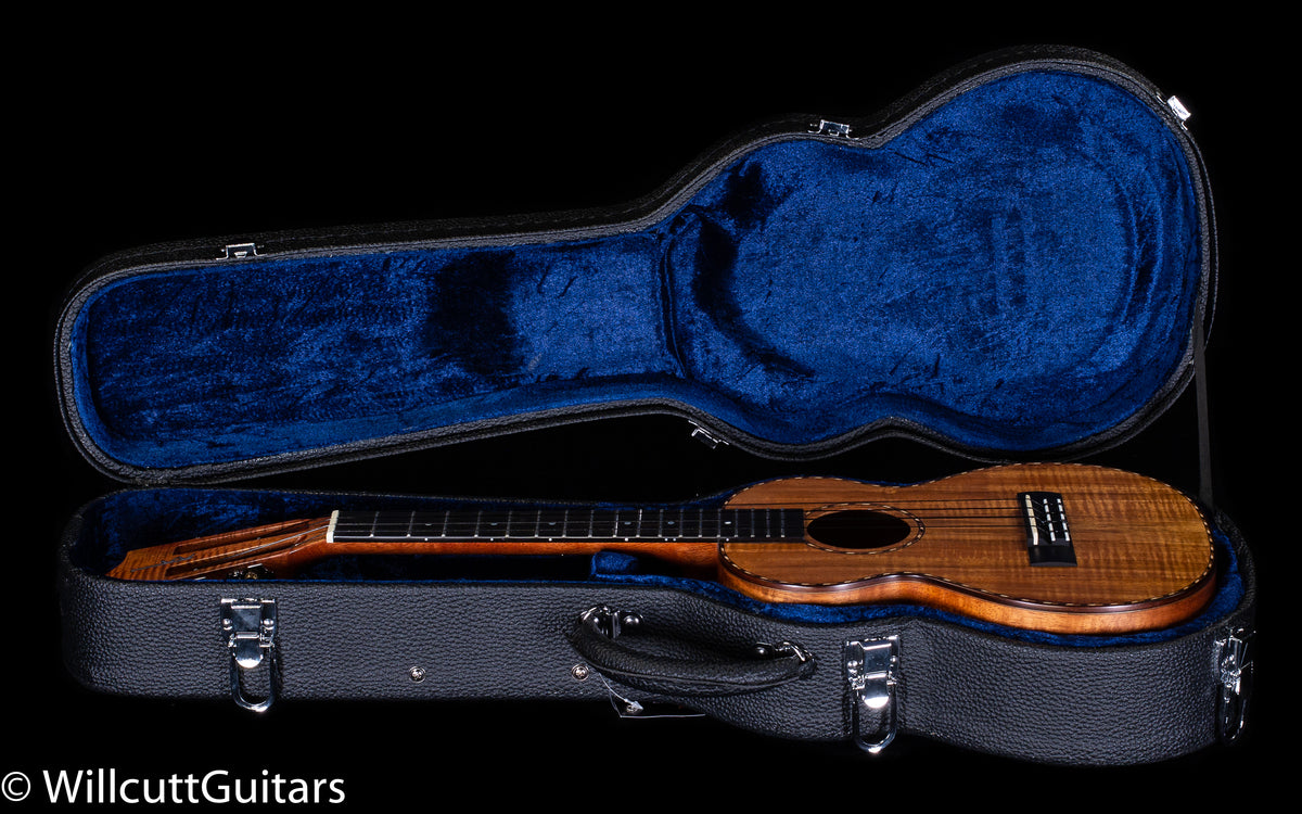 Kamaka HF-3 DI Ukulele Tenor Deluxe Slotted Head with Case (102)