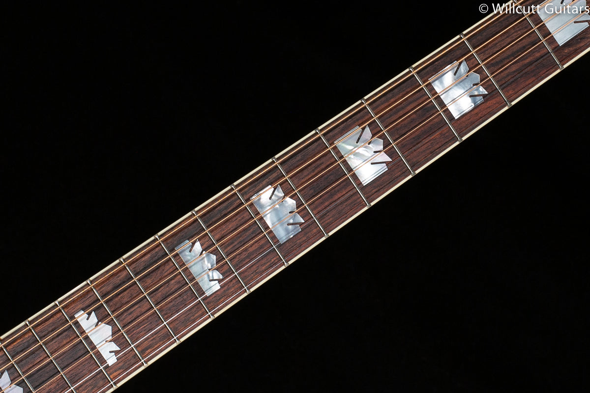 Gibson SJ-200 Standard Maple Autumn Burst (021)