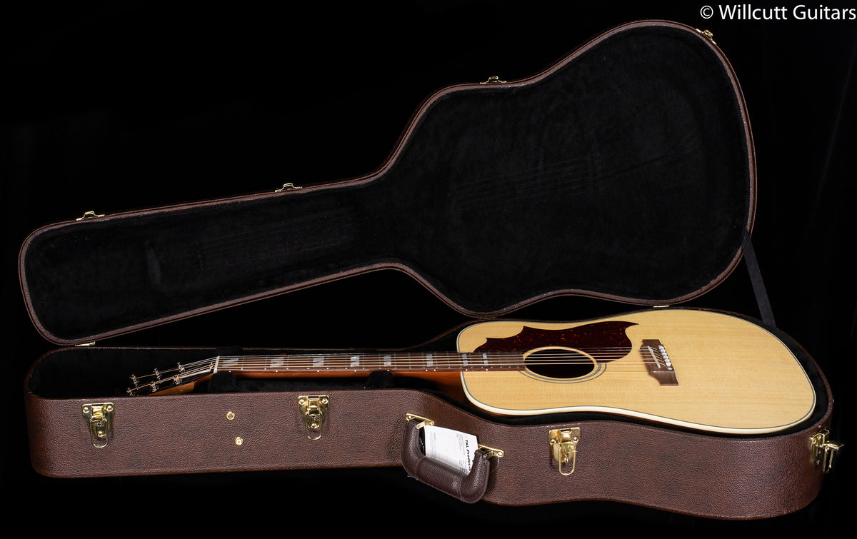 Gibson Hummingbird Studio Walnut Antique Natural