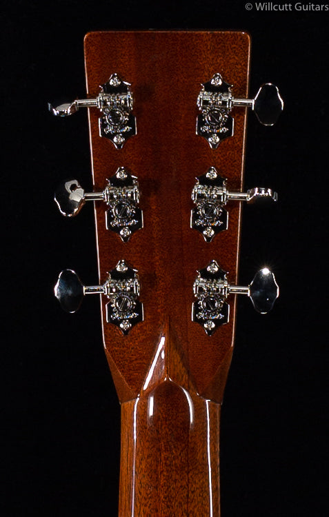 Martin 000-28EC Sunburst (543)
