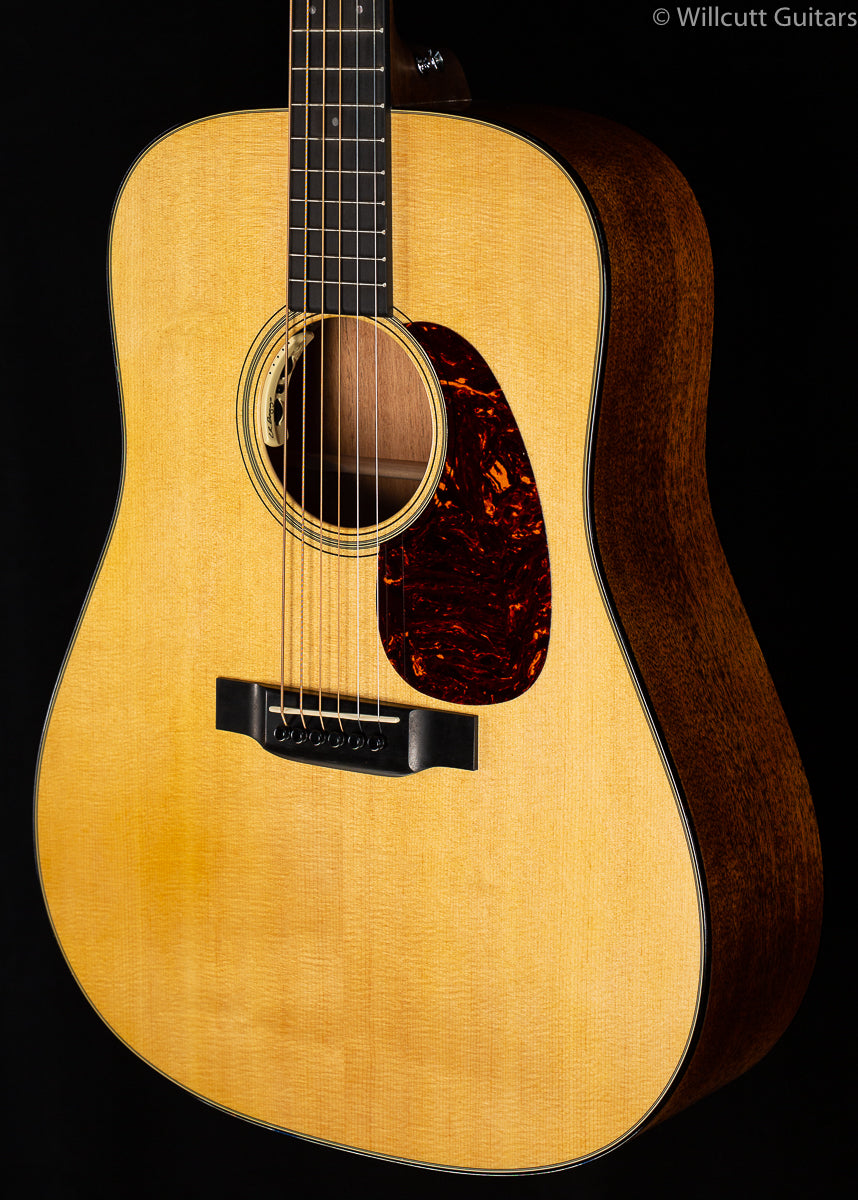 Martin D-18E LR Baggs