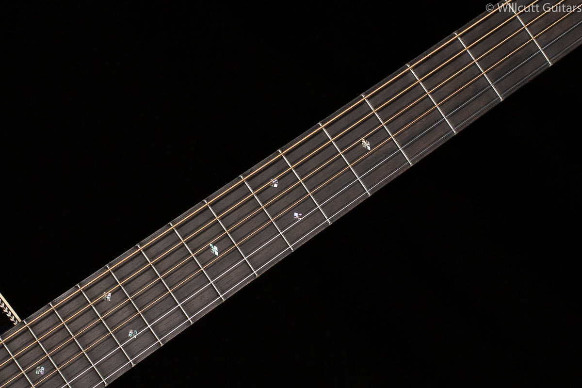 Martin 000-28 Sunburst