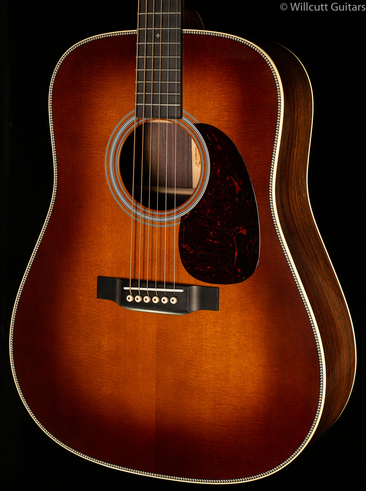 Martin HD-28 Ambertone