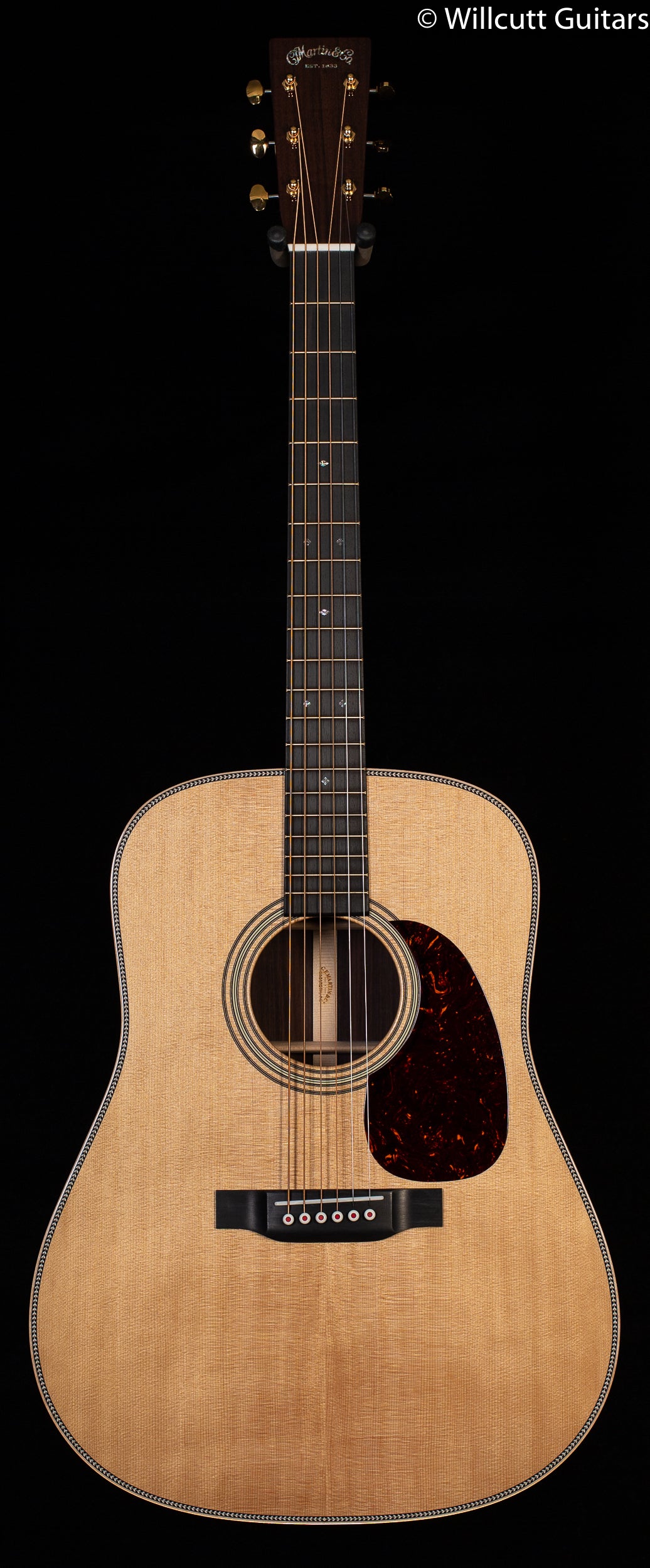 Martin D-28 Modern Deluxe