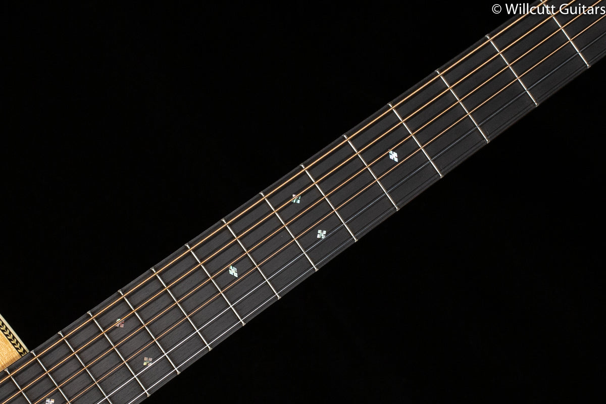 Martin HD-28E LR Baggs Reimagined