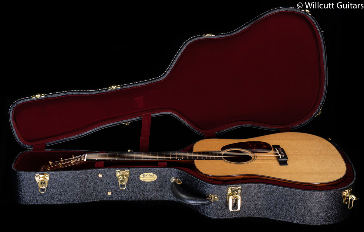 Martin D-18E Modern Deluxe