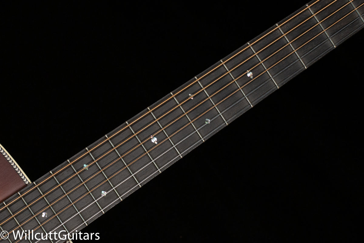 Martin Custom Shop Expert D-28 Authentic 1937 Ambertone