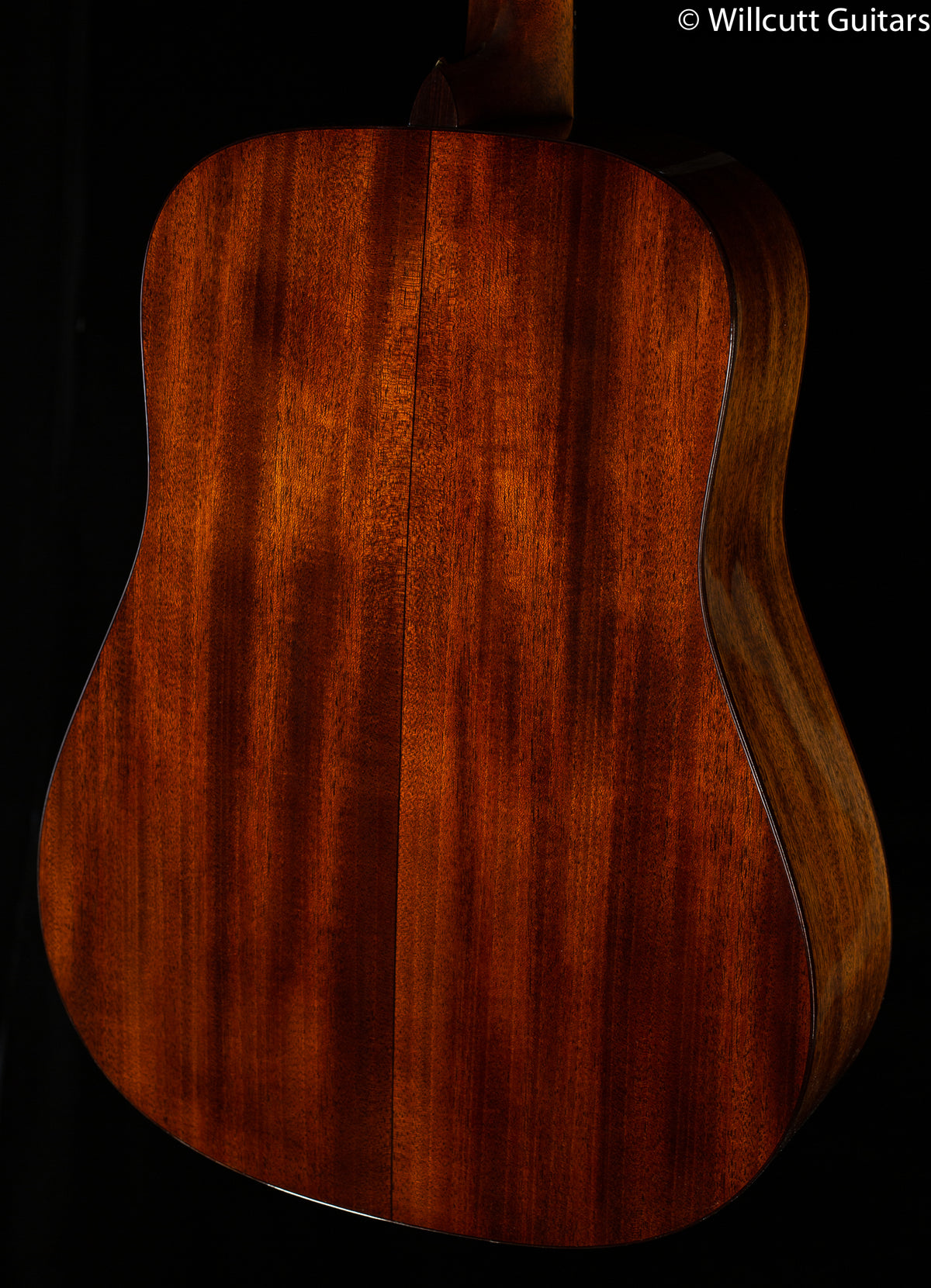 Martin D-18E Modern Deluxe