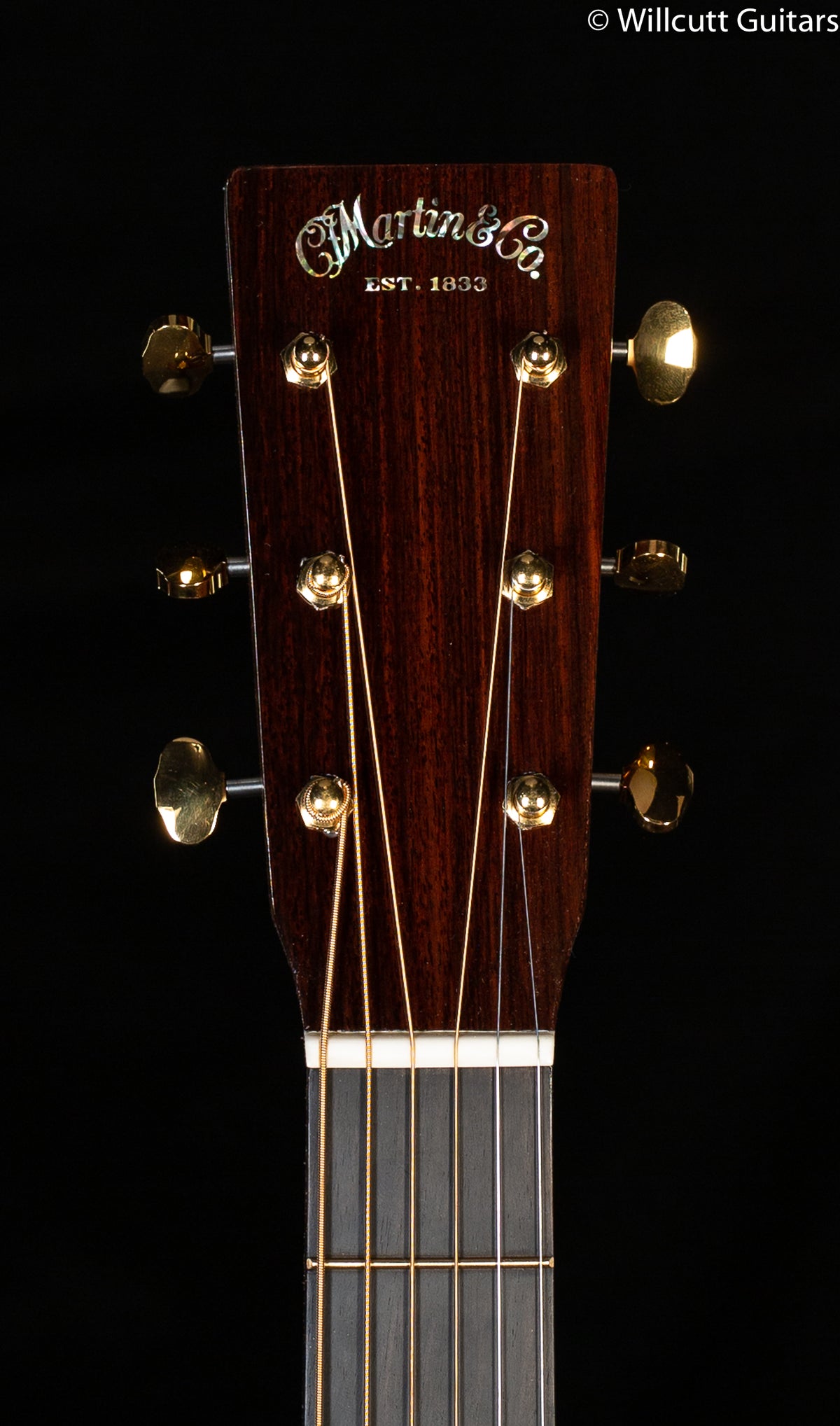 Martin D-18E Modern Deluxe